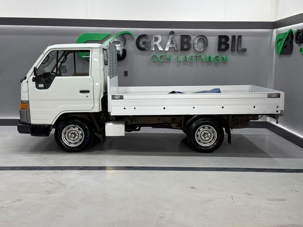 Toyota HiAce Pick-up 2.0 1-ÄGARE 1988, bild 2/10