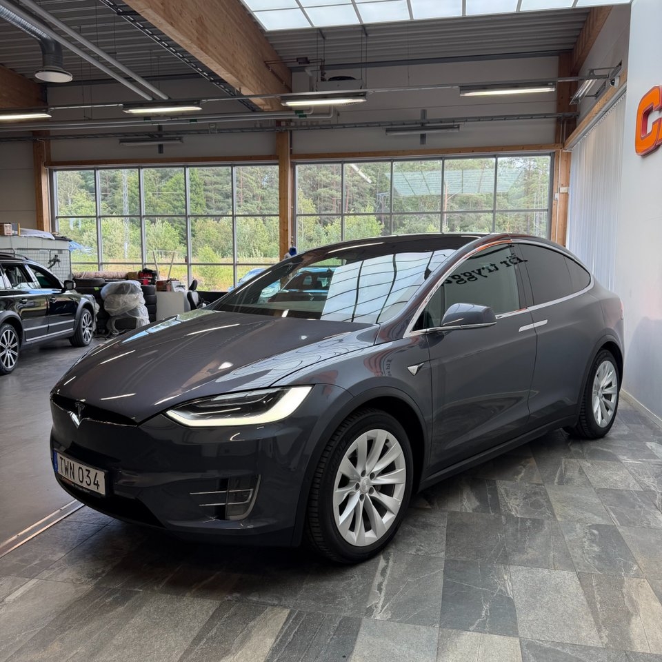 Tesla Model X 2017, bild 5/11