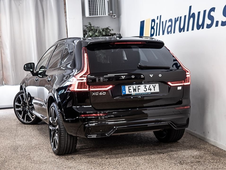 Volvo XC60 Recharge T8 AWD R-Design 2023, bild 3/6