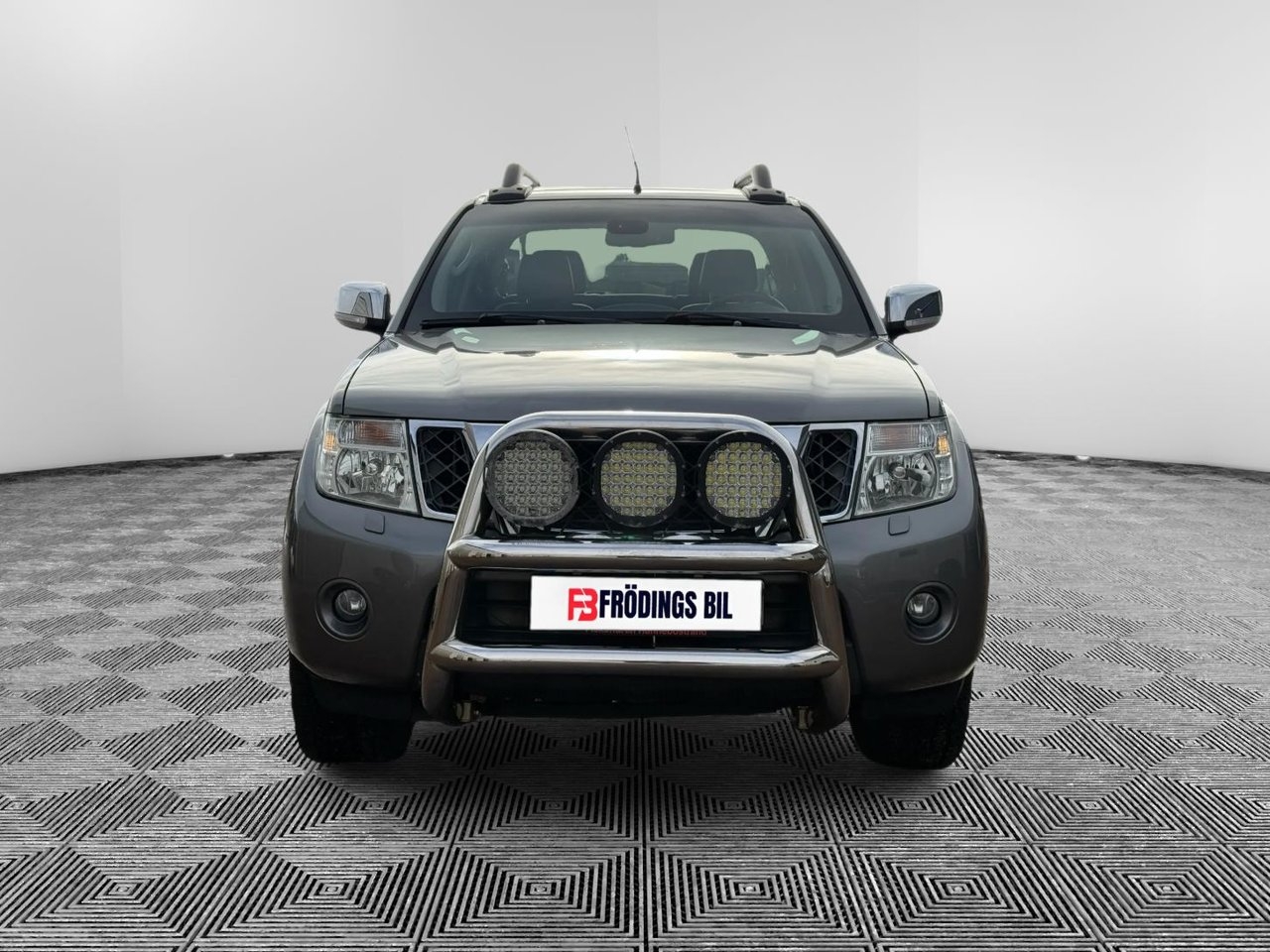 Nissan Navara 2015, bild 4/10