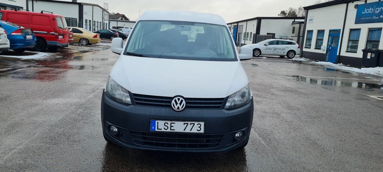 Volkswagen Caddy Combi 2.0 5 sitts 2011, bild 2/11