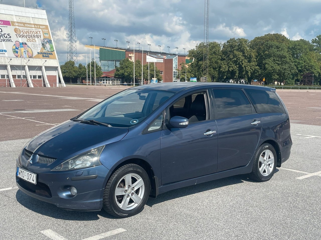 Mitsubishi Grandis