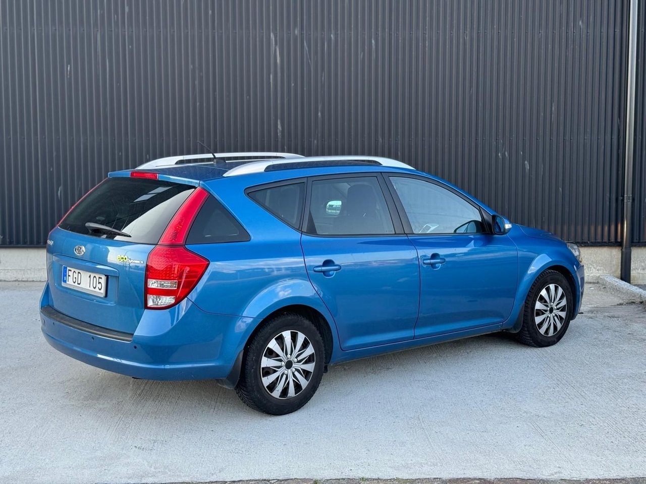 Kia Ceed cee'd_sw 1.6 CRDi ECO Euro 4 2010, bild 5/20