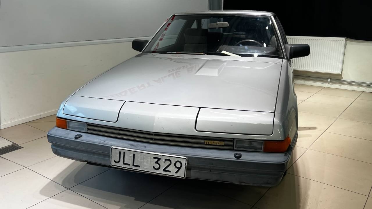 Mazda 929 Coupé 2.0 90hk 1983, bild 6/10