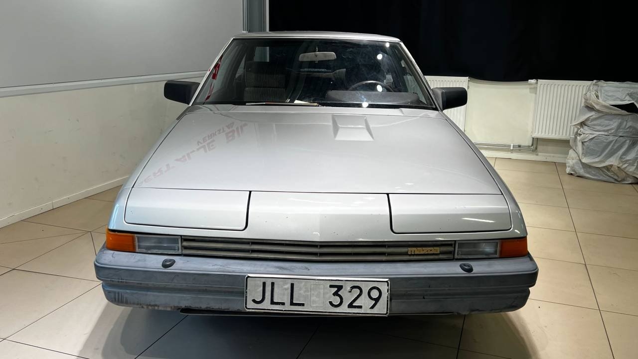 Mazda 929 Coupé 2.0 90hk 1983, bild 7/10