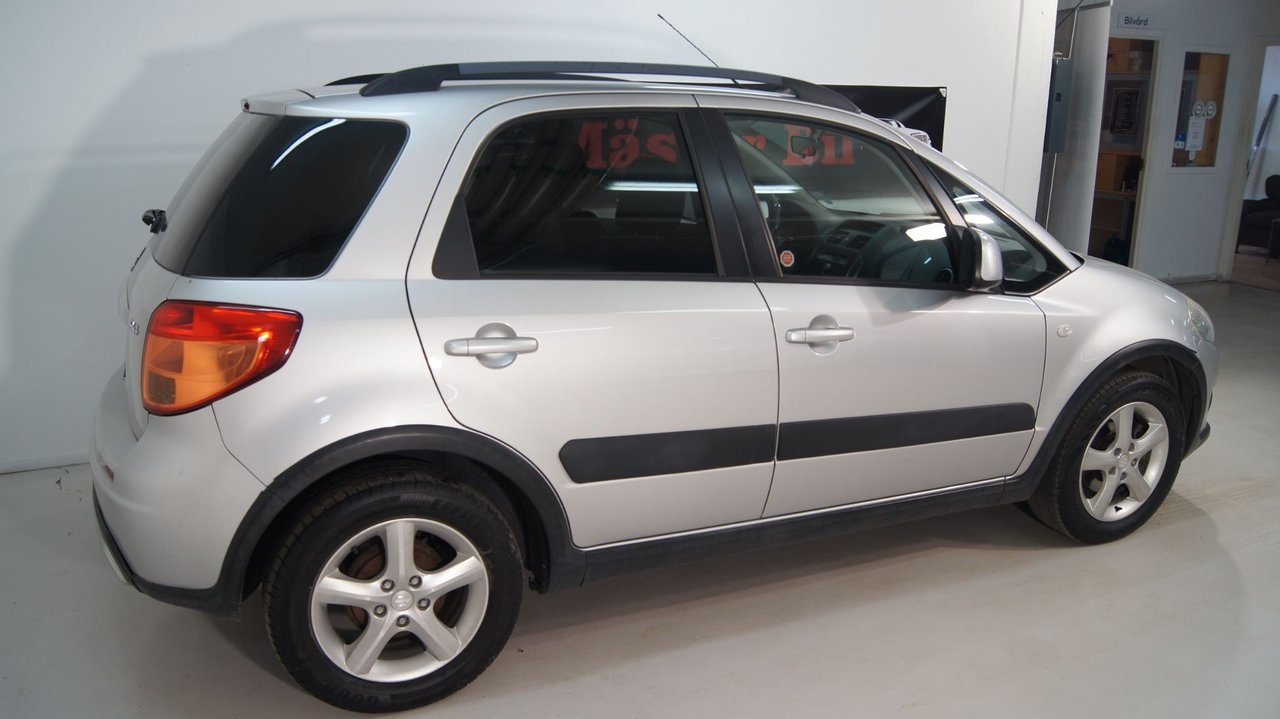 Suzuki SX4 1.6 VVT 2006, bild 2/6