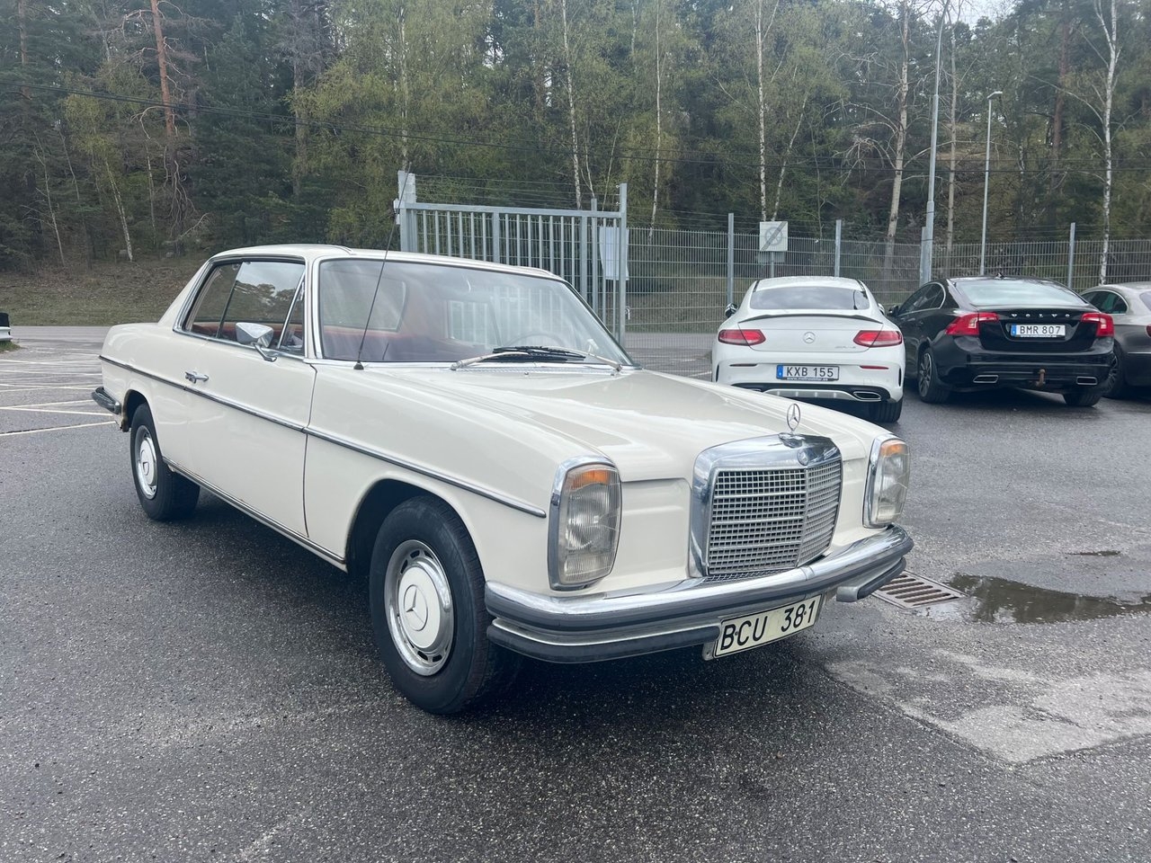 Mercedes-Benz C 250 Coupe 130hk 1969, bild 2/13