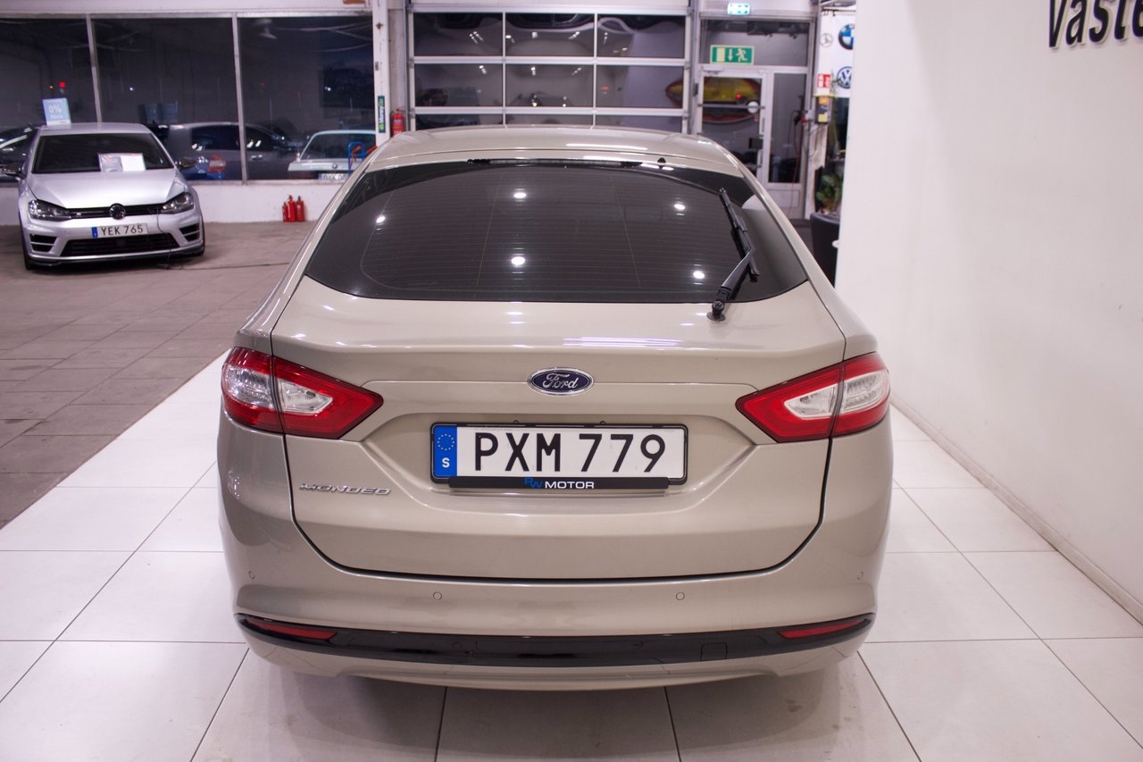 Ford Mondeo 2015, photo 7/23