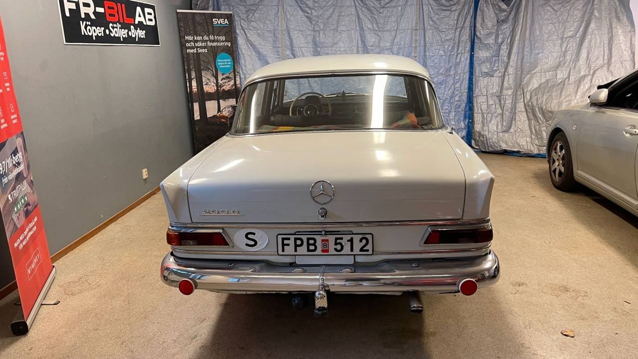Mercedes-Benz 200 1966, bild 3/31