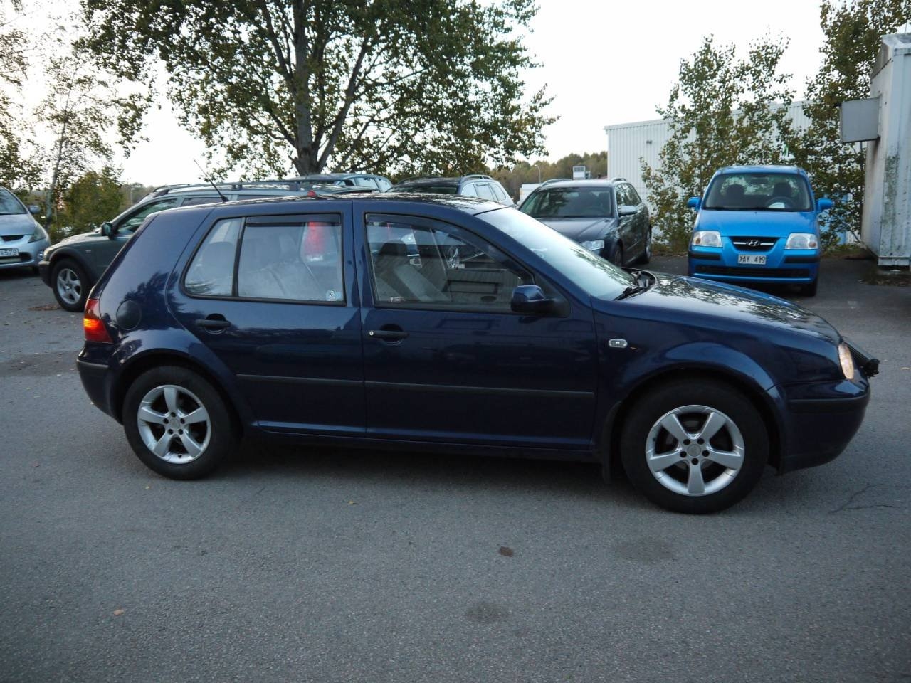 Volkswagen Golf IV 1,6 / 5D 2002, bild 4/10