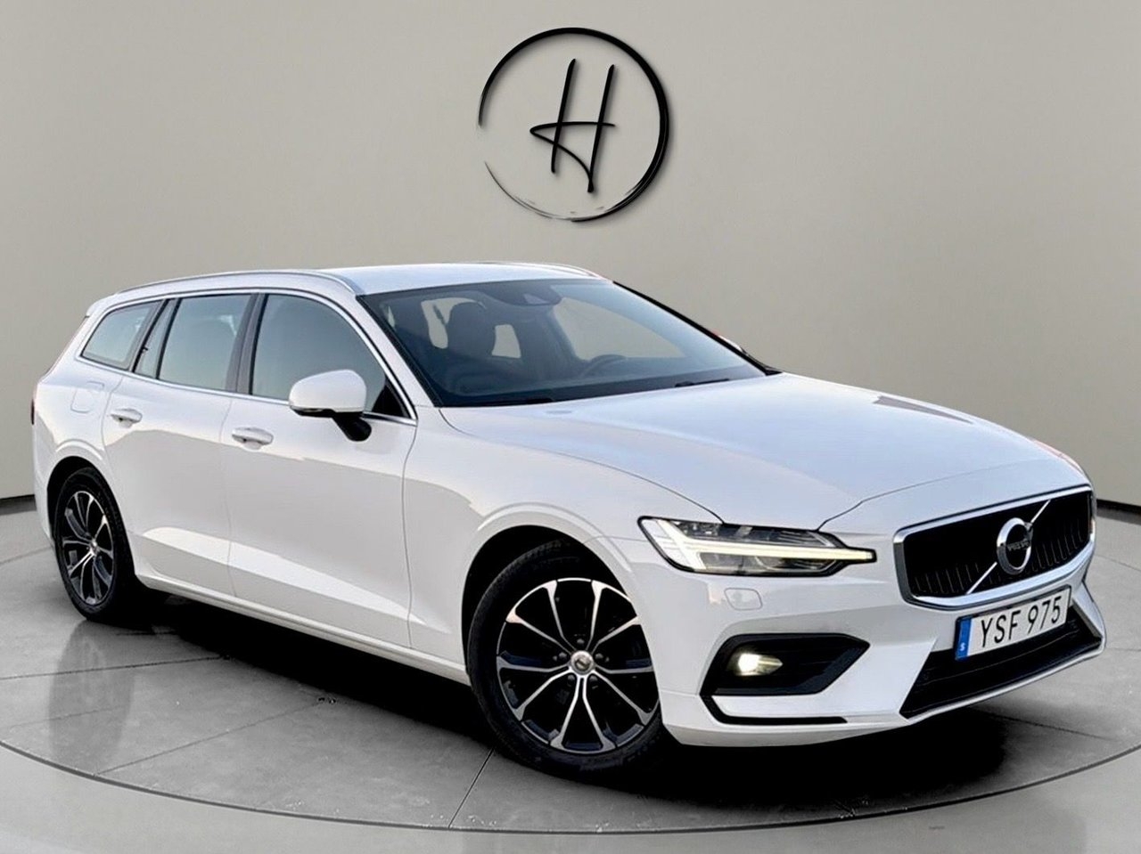 Volvo V60 D4 190hk 2019, bild 2/9