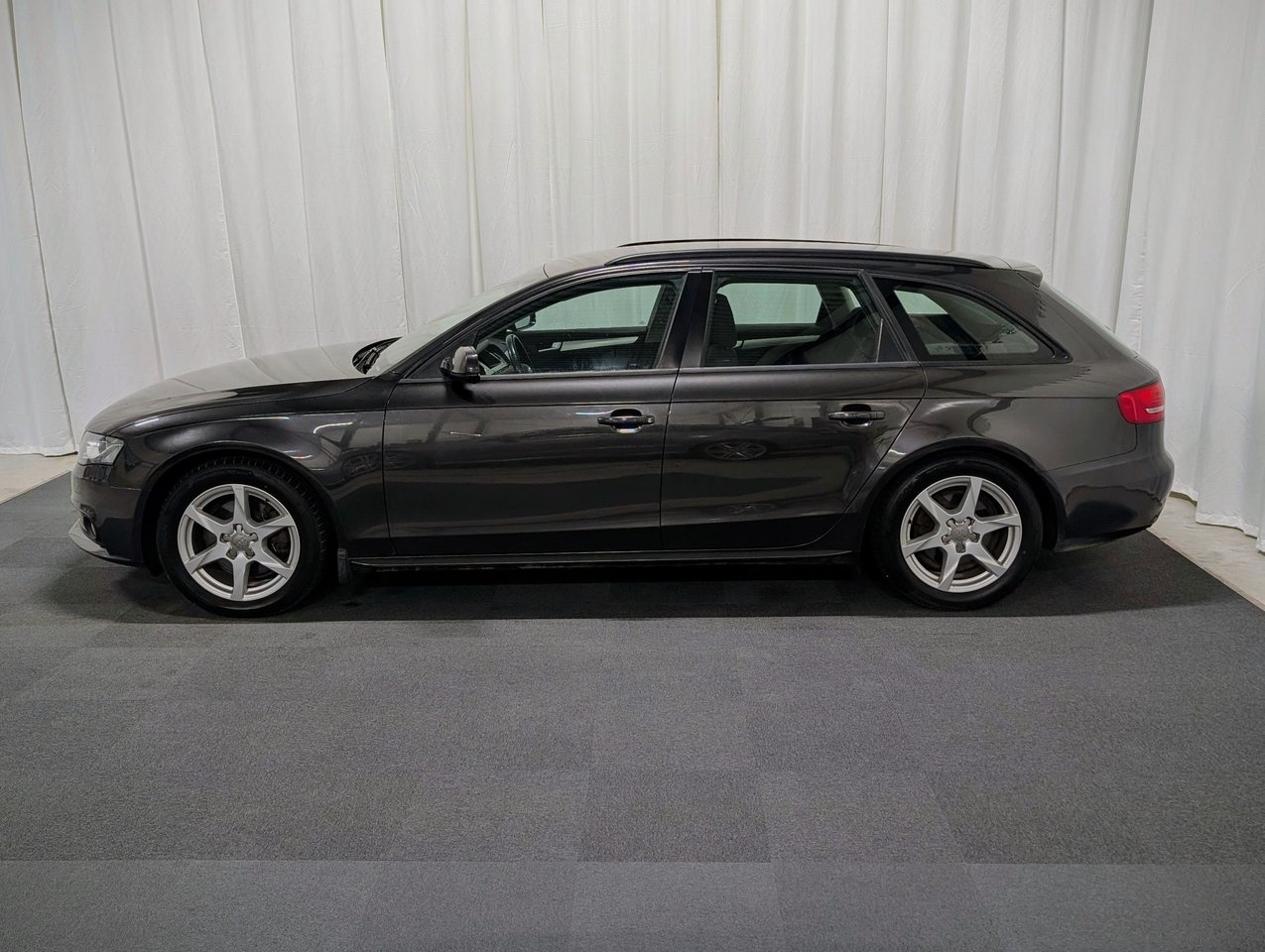 Audi A4 Avant 2.0 TDI quattro Proline 2012, bild 2/10