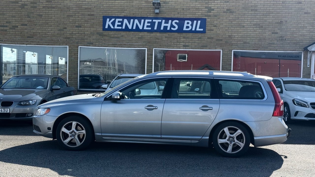 Volvo V70 2.5 FT Automat Summum 2011, photo 7/10