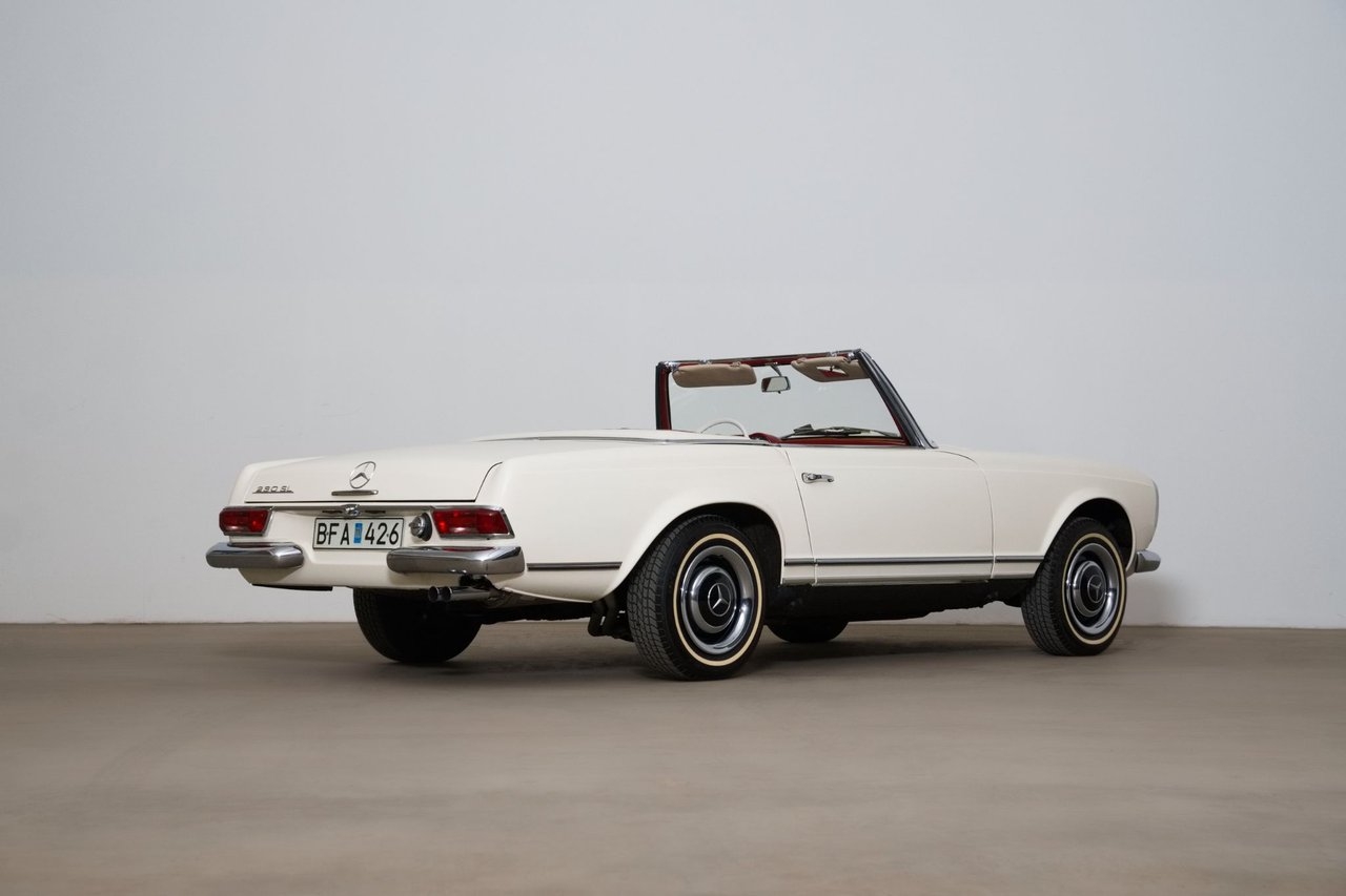 Mercedes-Benz 230 1966, bild 5/10