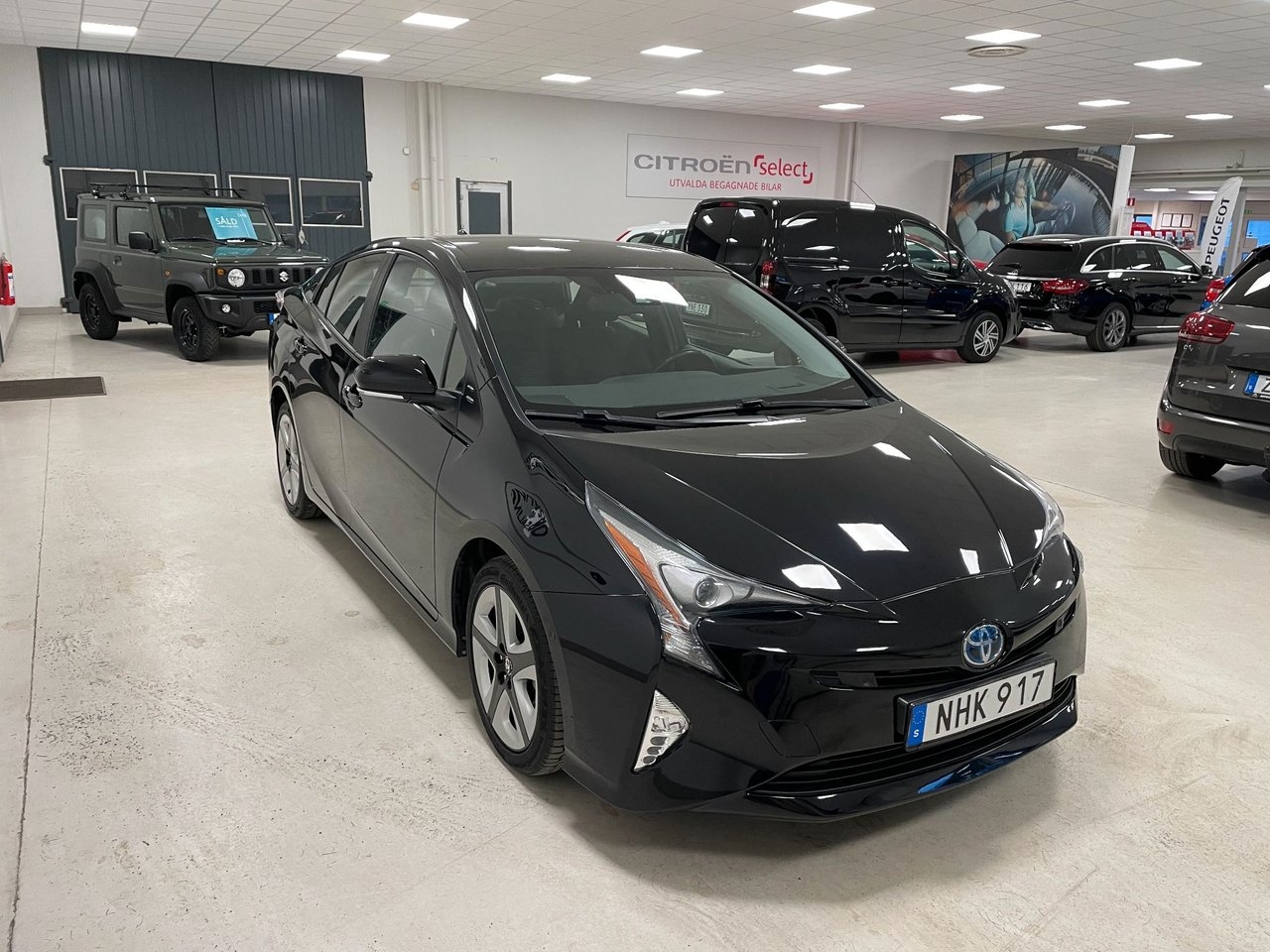 Toyota Prius Hybrid CVT Euro 6 2016, kuva 3/8