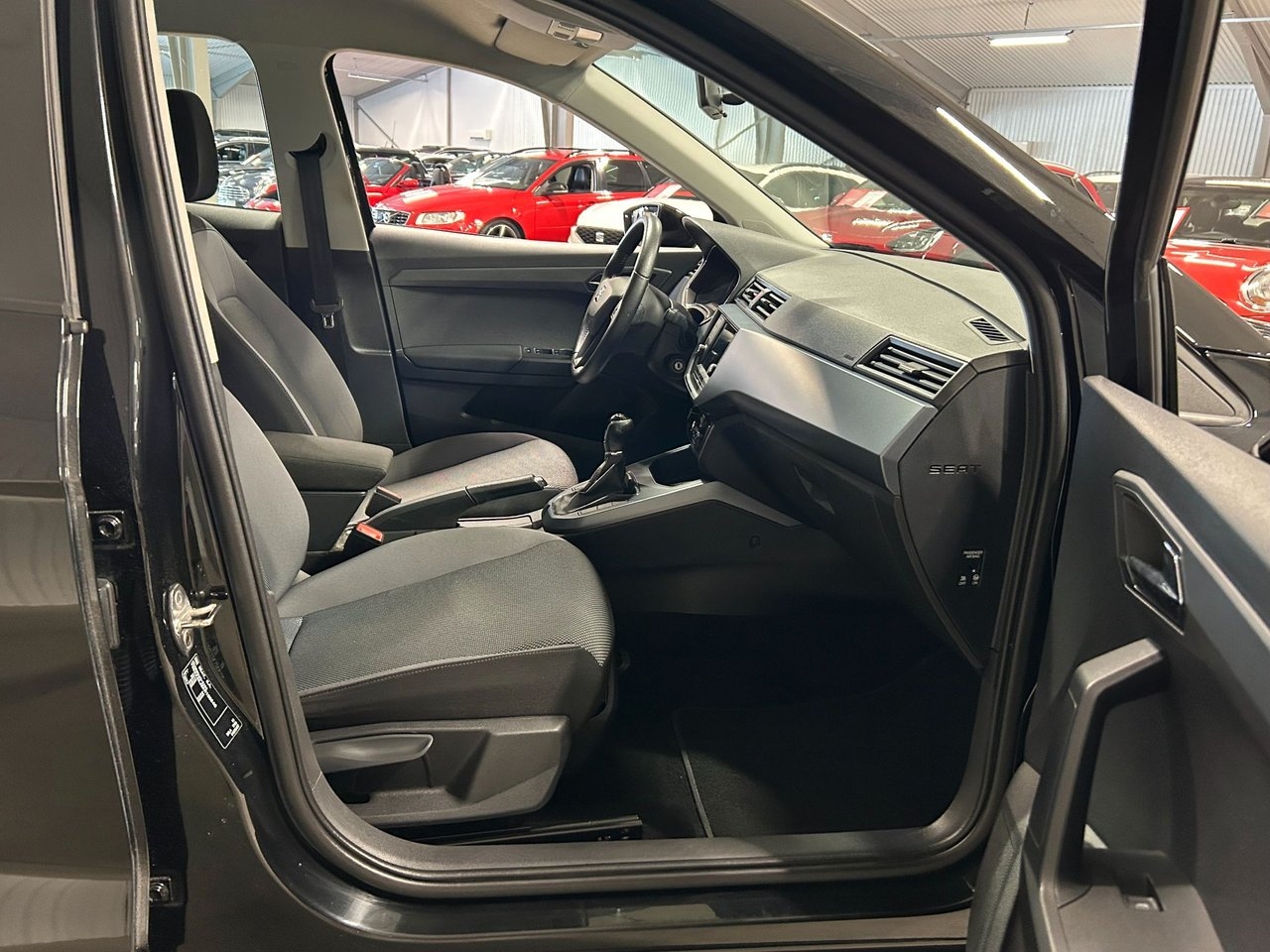 Seat Arona 2019, photo 7/10