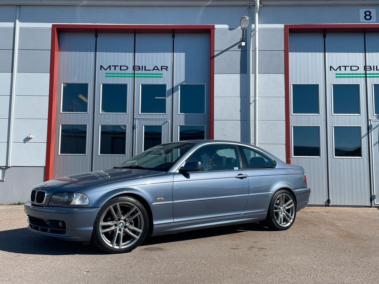 BMW 325