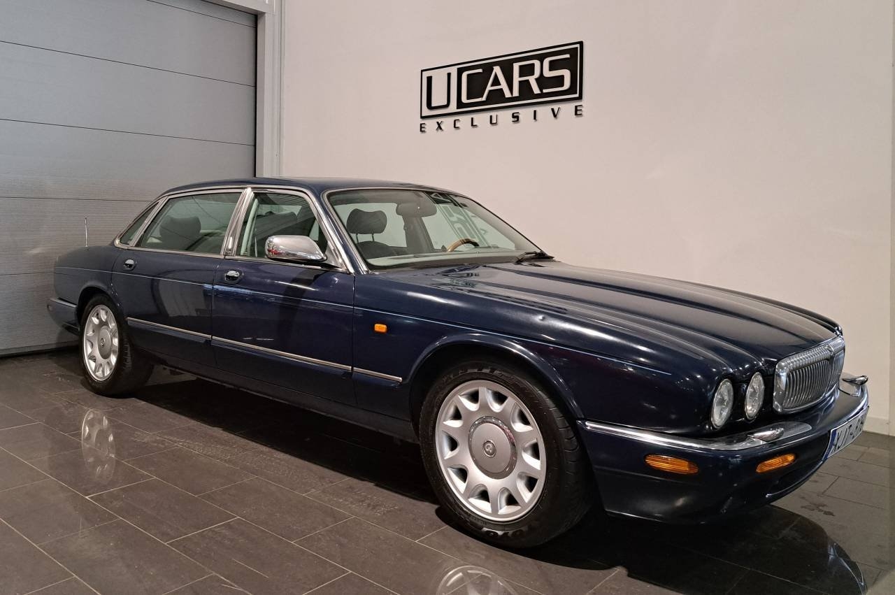 Jaguar XJ