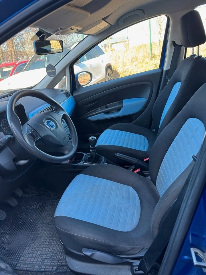 Fiat Grande Punto 2006, bild 7/8