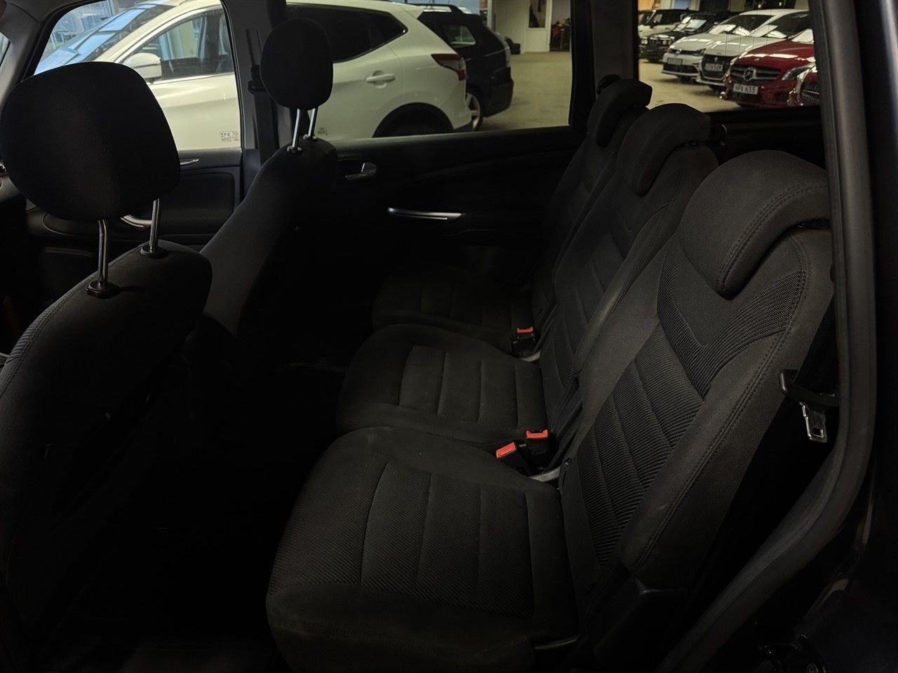 Ford Galaxy 2010, photo 7/10
