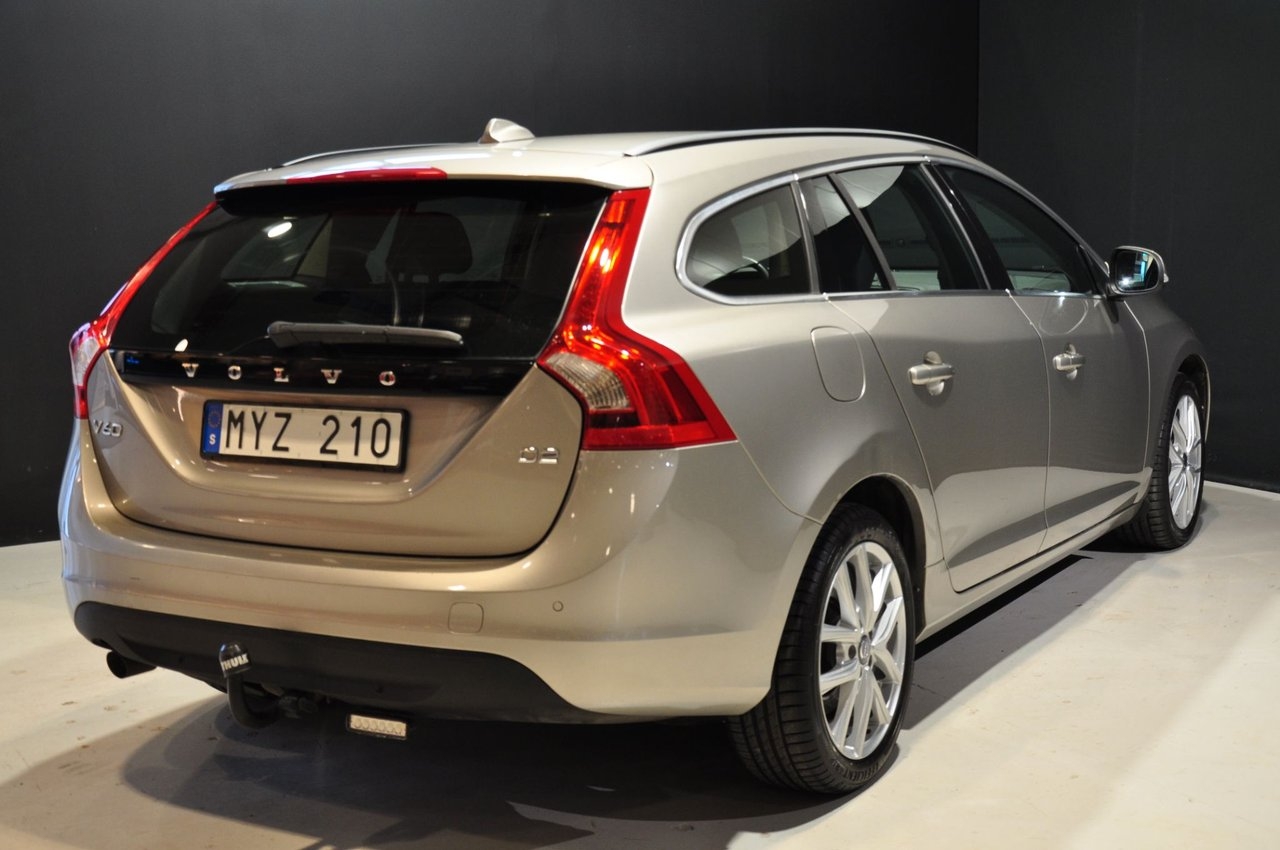 Volvo V60 D2 Momentum Euro 5 2013, bild 6/19