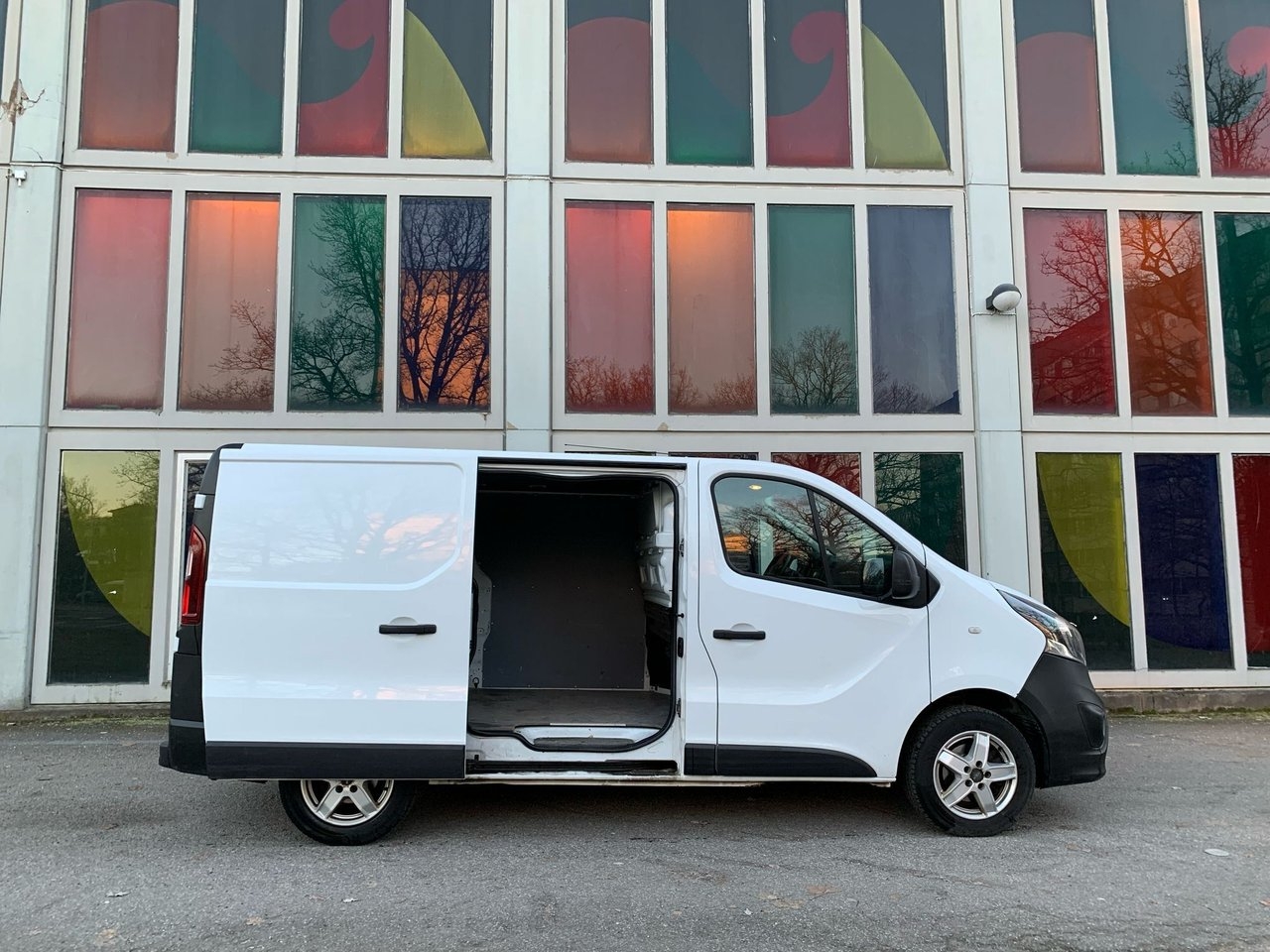 Opel Vivaro 2017, bild 7/10