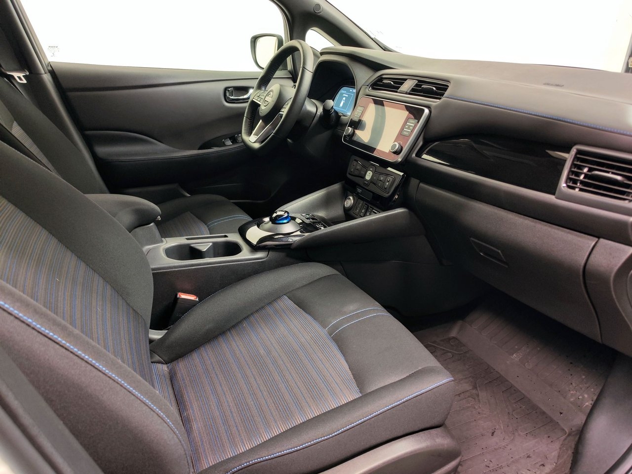 Nissan Leaf 2023, bild 4/6