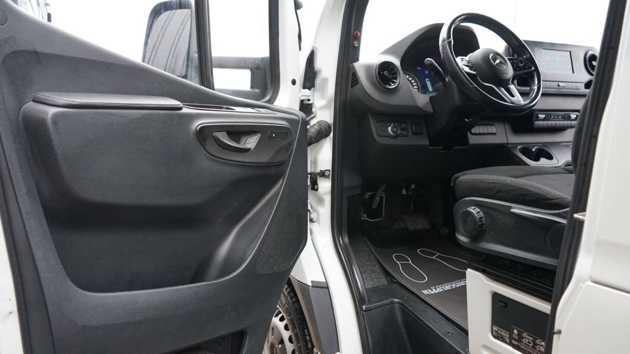 Mercedes-Benz Sprinter 2019, bild 6/10