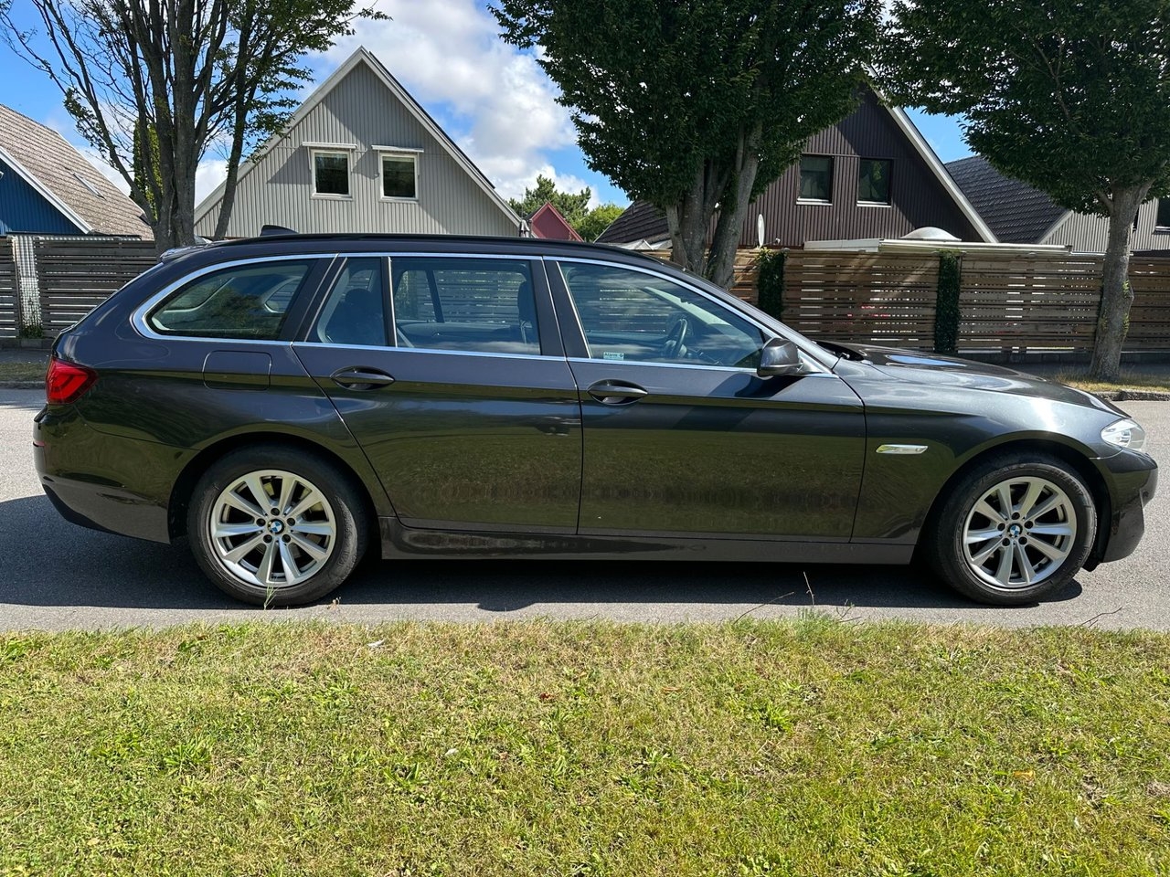 BMW 520 d Touring Steptronic Euro 5 2012, kuva 6/23