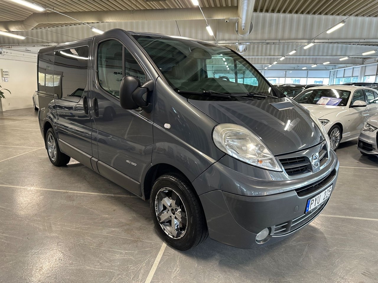 Nissan Primaster 2.9t 2.5 dCi Dragkrok 2011, bild 2/11