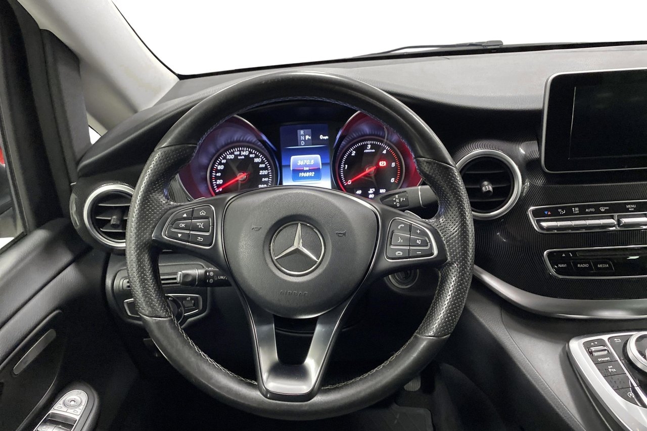Mercedes-Benz V 2017, kuva 6/11