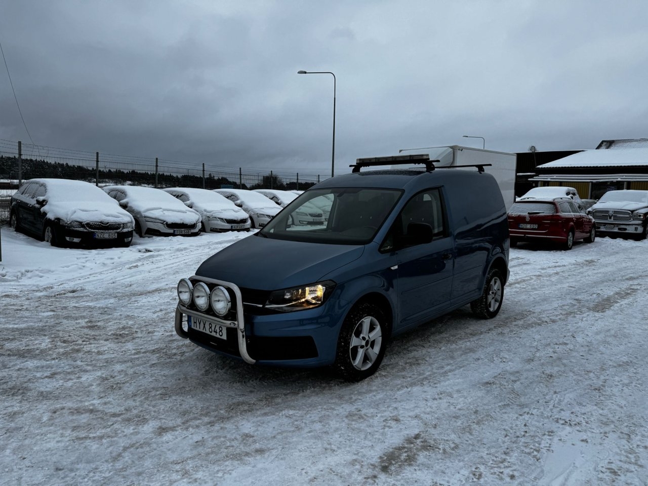 Volkswagen Caddy KORT/LÅNG 4WD AUT 2019, bild 2/10