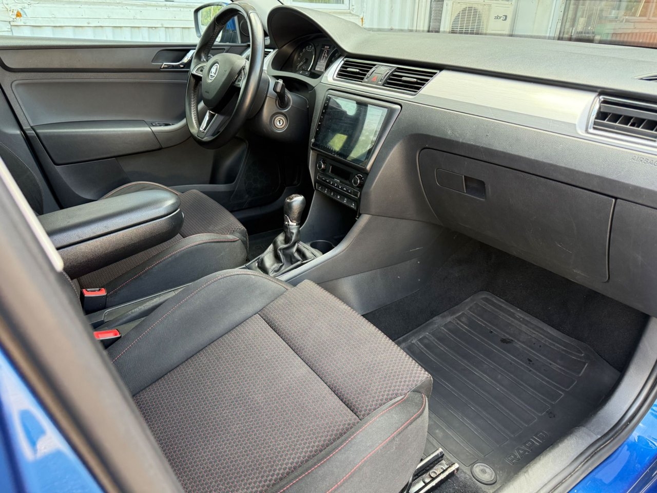 Skoda Rapid Spaceback 1.6 TDI Plus 2014, bild 7/17