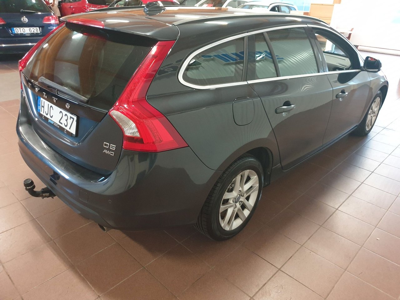 Volvo V60 D5 AWD AUT Drag Värmare PDC 2012, kuva 5/8