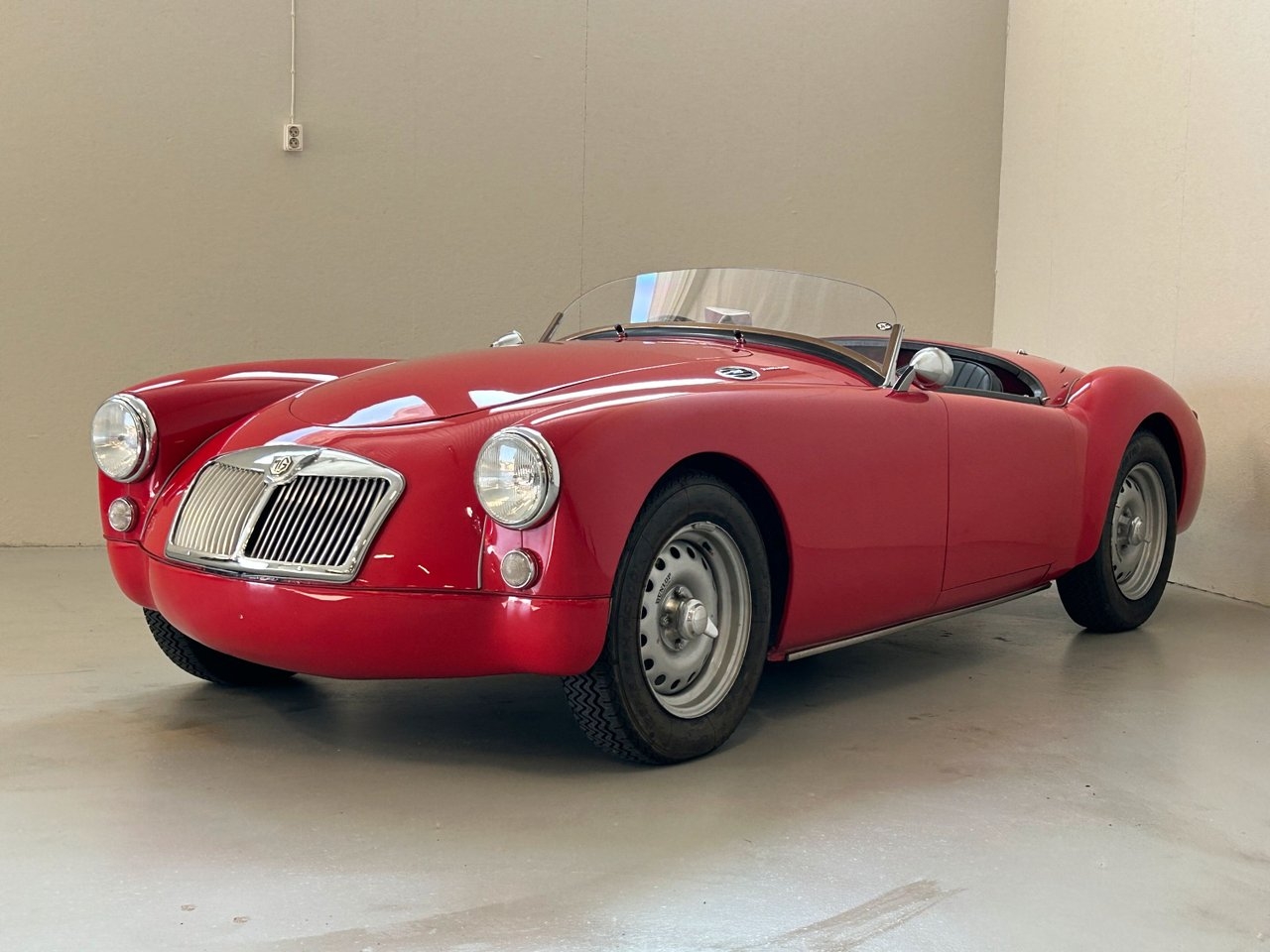 MG M