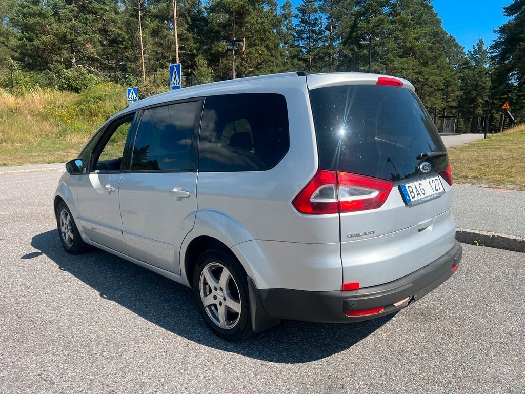 Ford Galaxy 2.0 TDCi Trend Euro 5 2011, photo 4/10