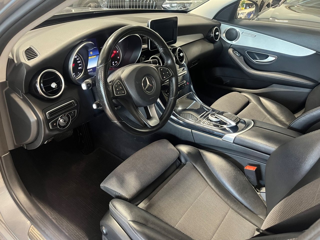Mercedes-Benz C 2016, bild 4/10