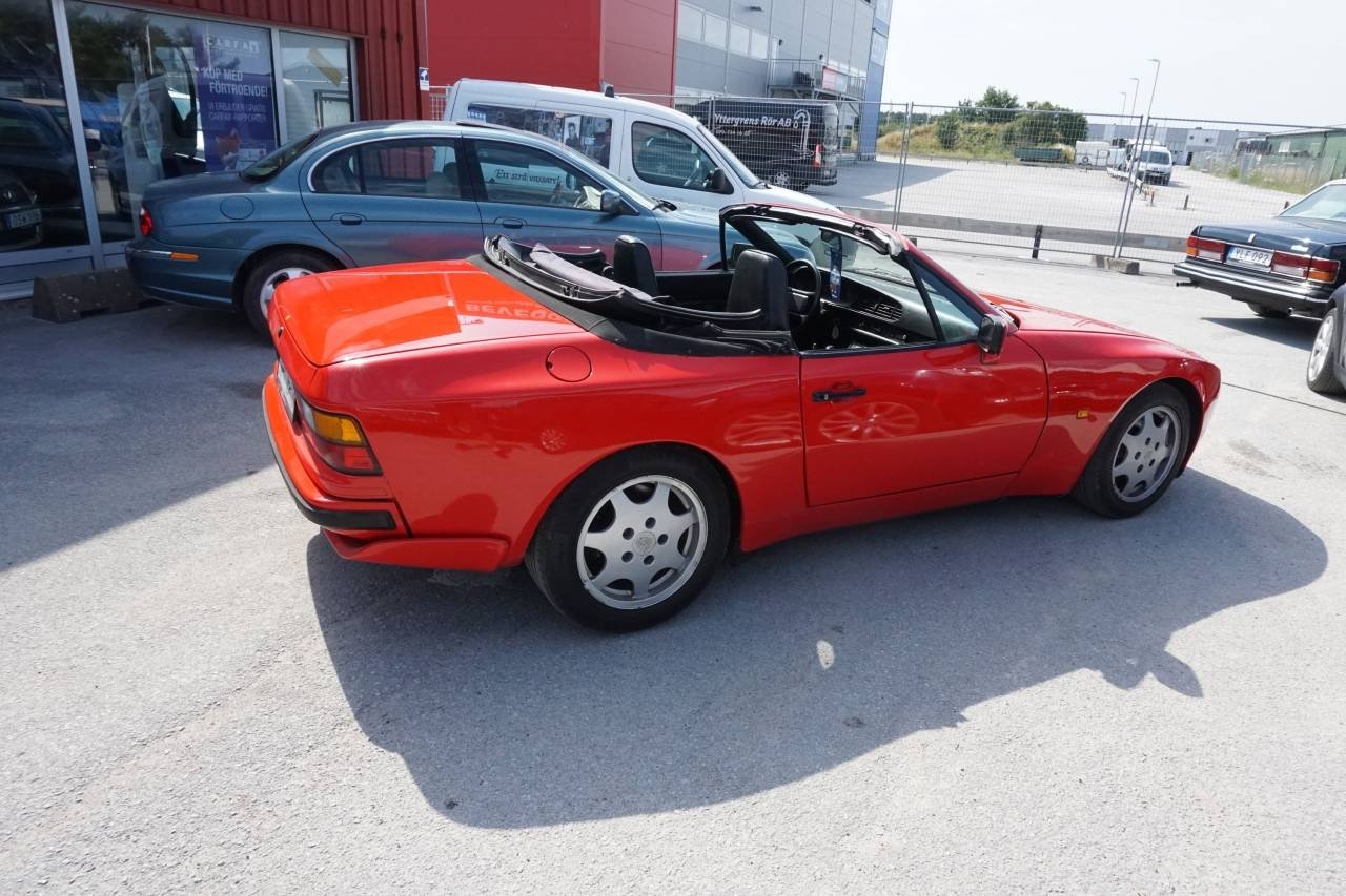 Porsche 944 S2 Cabriolet Toppskick 1990, bild 4/10