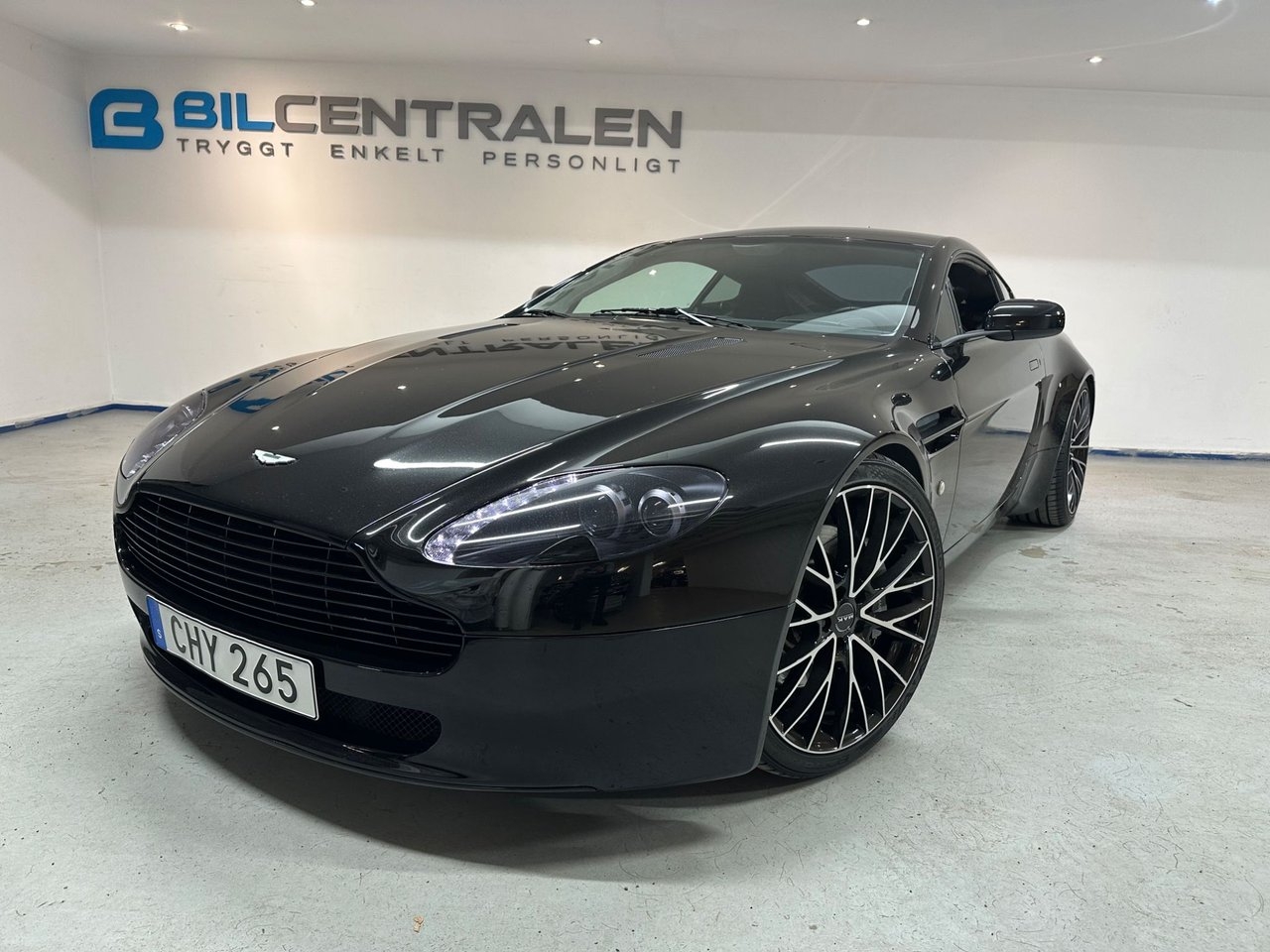 Aston Martin Vantage
