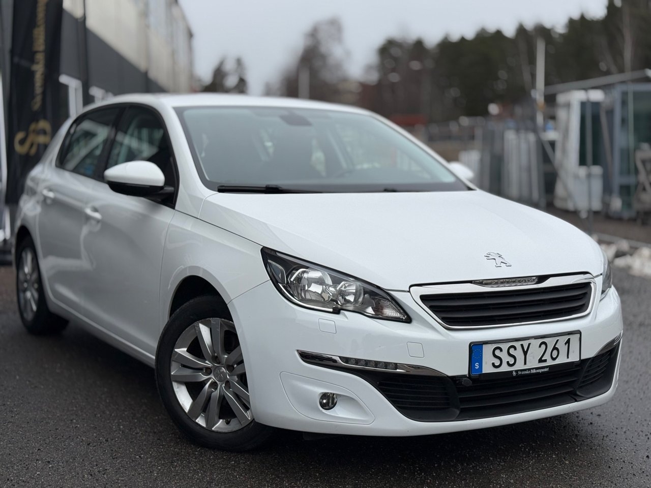 Peugeot 308 2017, bild 2/10