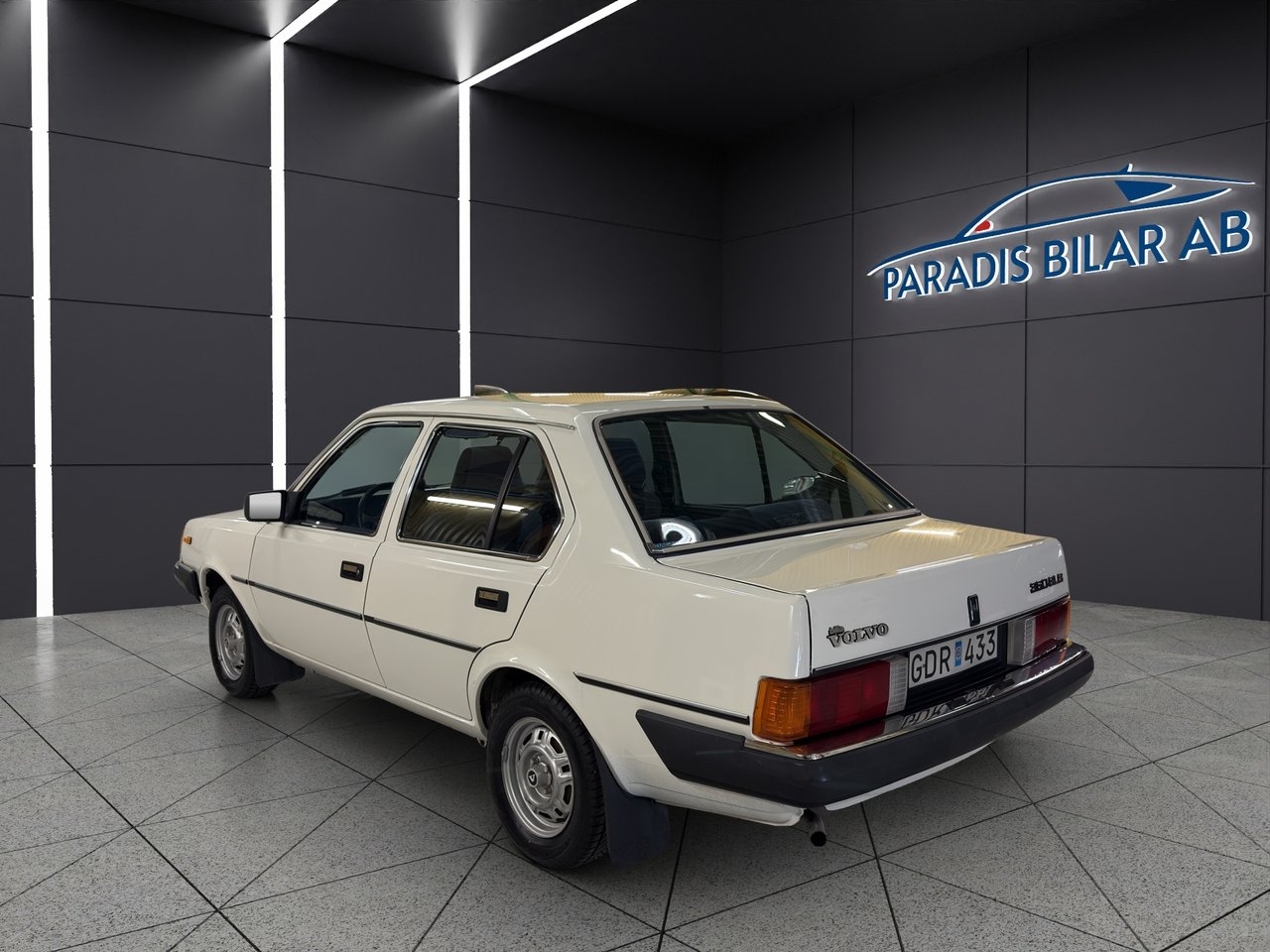 Volvo 360 GLS 1984, photo 3/27