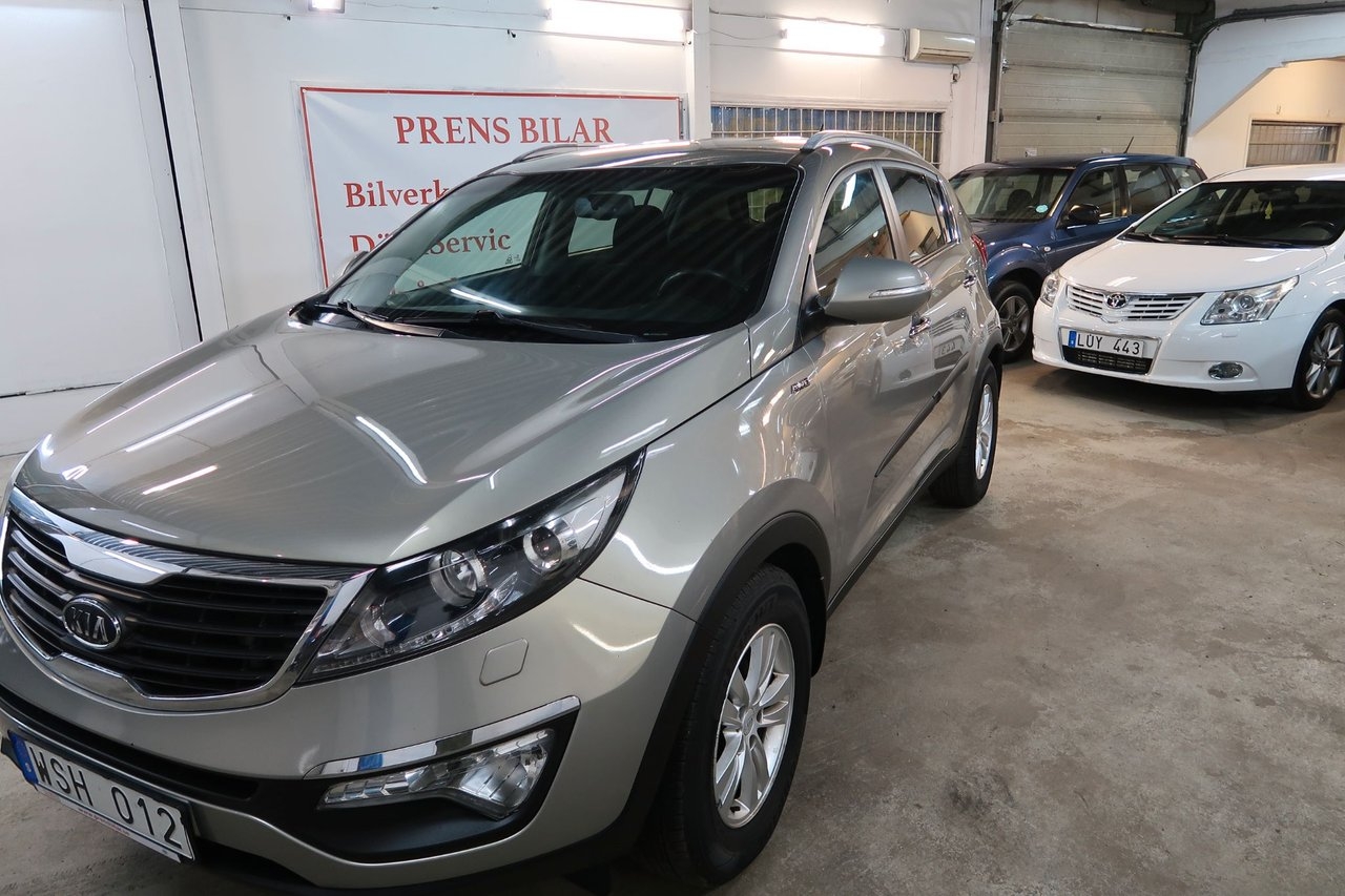 Kia Sportage 2.0 CRDi AWD EX Euro 5 2012, bild 2/21