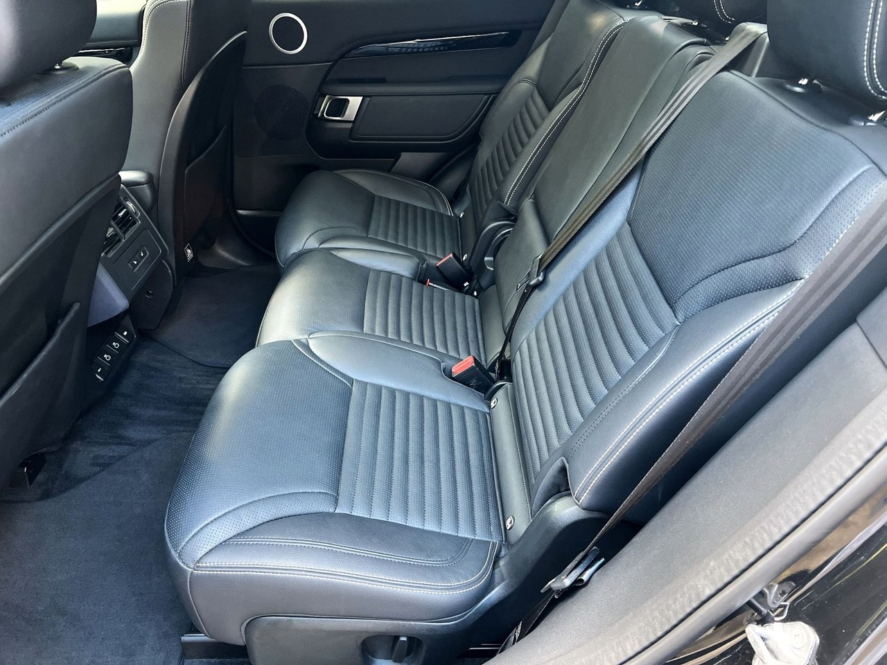 Land Rover Discovery 2021, bild 7/35