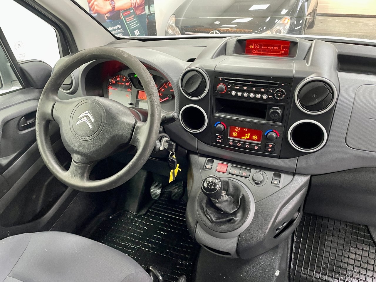 Citroen Berlingo VAN 1.6 HDi 90hk 2014, bild 6/14