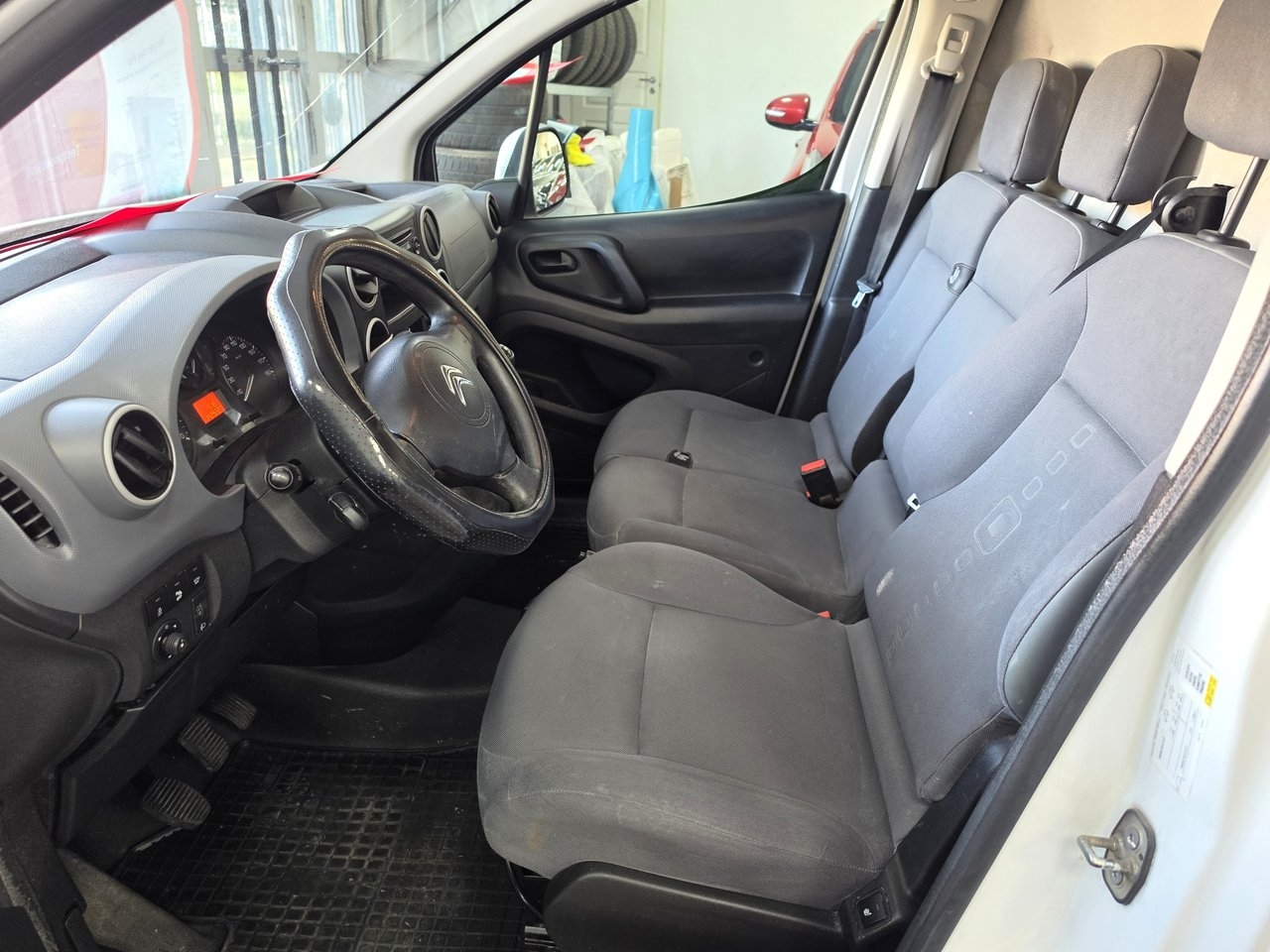 Citroen Berlingo VAN 1.6 HDi 90hk 2014, bild 7/14