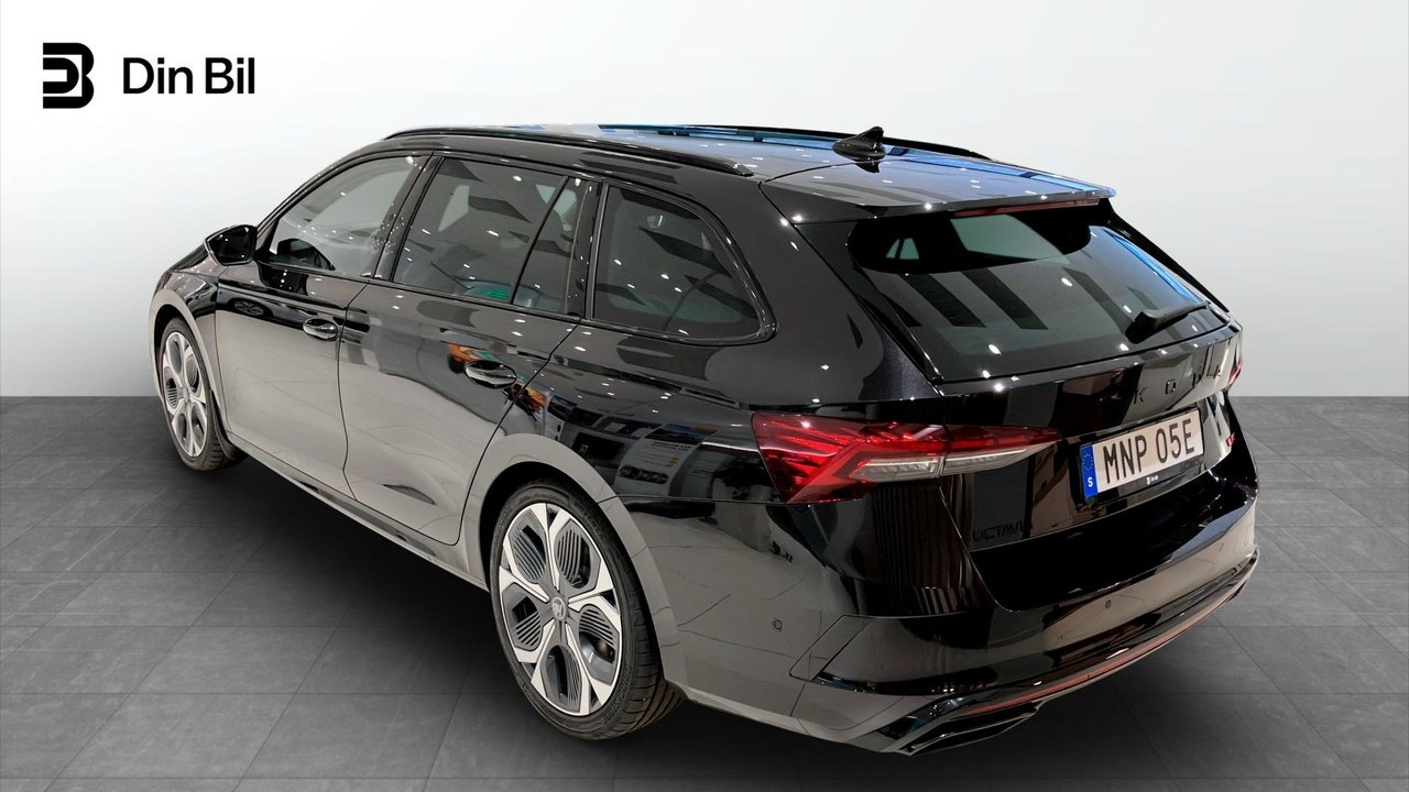 Skoda Octavia RS 2,0 TSI 265HK DSG 2026, bild 3/10