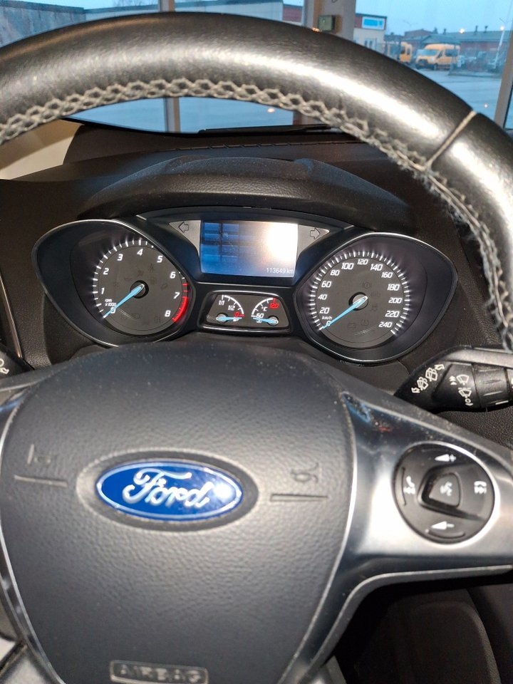 Ford Kuga 2015, bild 7/8