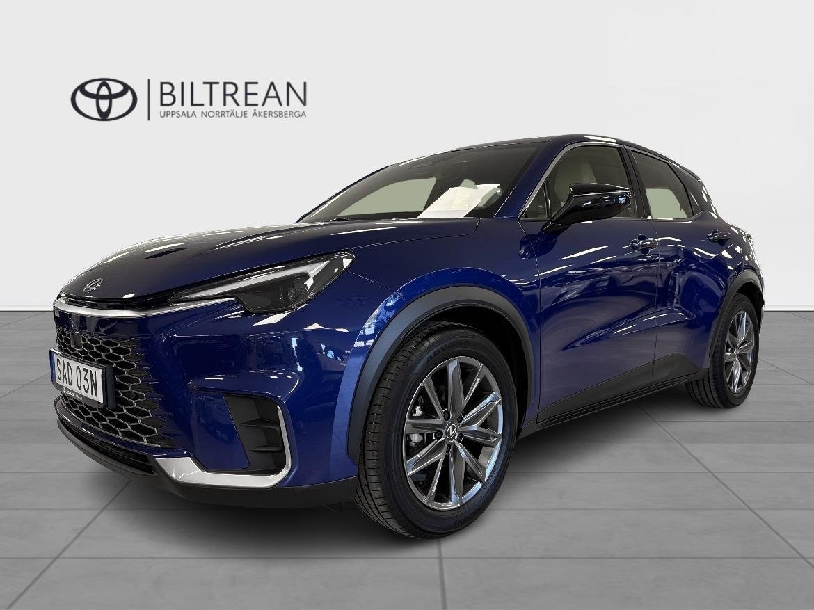 Lexus LBX