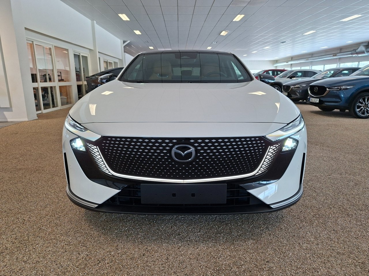 Mazda 6 e Takumi Plus 68,8 kWh 2026, kuva 2/9