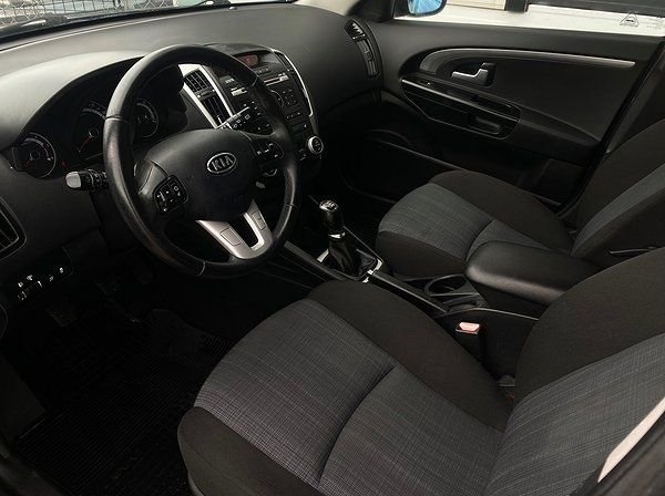 Kia Ceed 2011, bild 6/12
